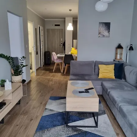 Apartament 108 *